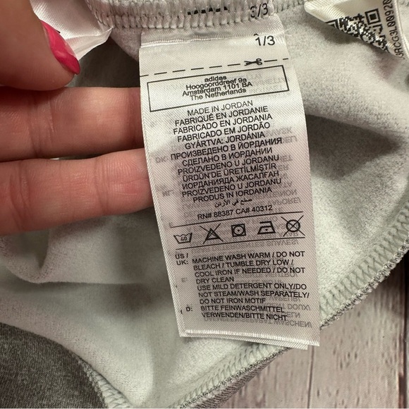 NWT Adidas Women's fleece Crew Neck cropped sweatshirt sz S - Picture 8 of 9